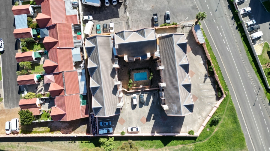 2 Bedroom Property for Sale in Anchorage Park Western Cape